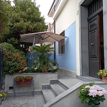 B&B Betania Рипосто Экстерьер фото